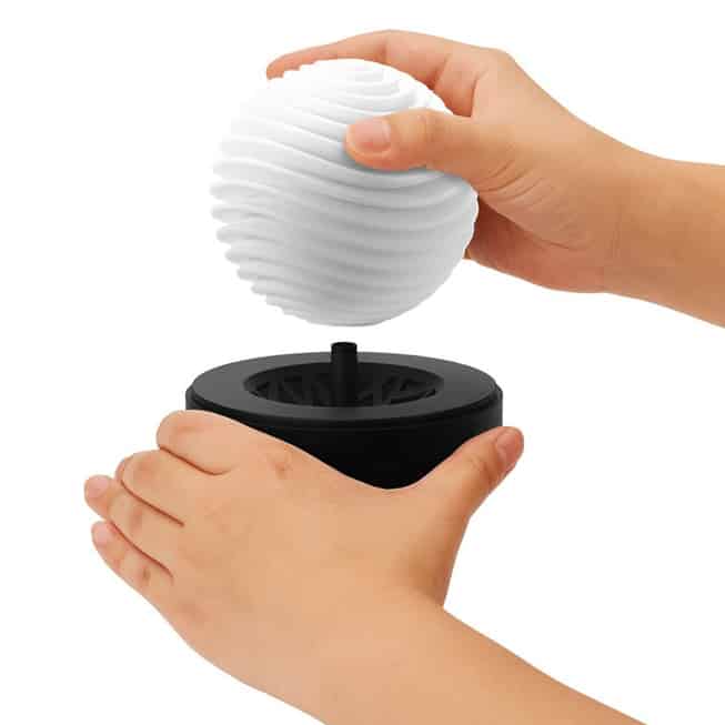 Tenga Geo Aqua Masturbator Trắng Geo Hút Mạnh