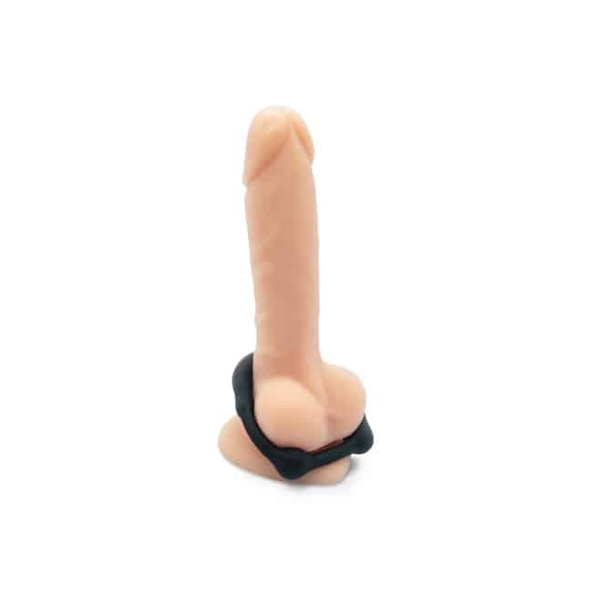 Ring Dorcel đen kim loại cứng 3.5cm kéo dài