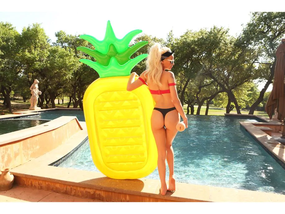 Fleshlight Elsa Jean Anal Superskin Mỹ Siêu Thực Khoái