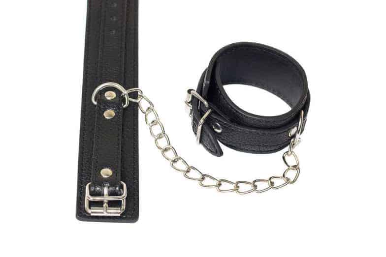 Na Móc Serenity PVC Đen Party Hard Siêu Chặt Chế