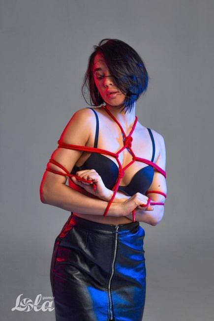 Dây cotton đỏ 5m buộc siết Lola Games party hard