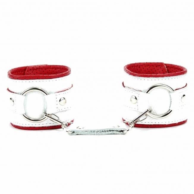Còng BDSM Da Đỏ Trắng Nhẫn Chặt Kích Thích