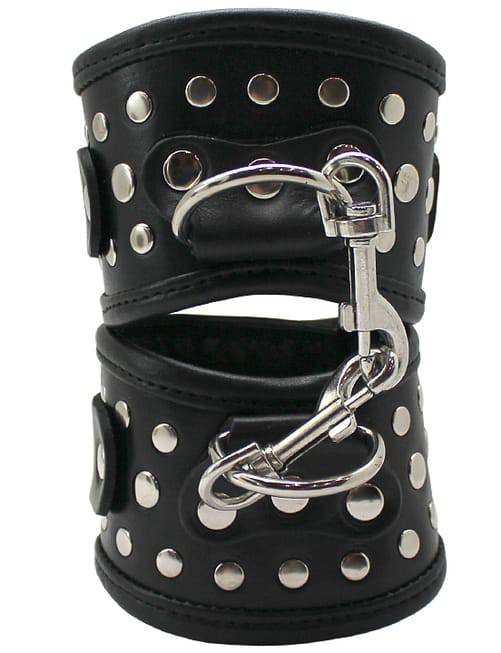 Còng tay da đen rivet BDSM chắc chắn gợi cảm thống trị