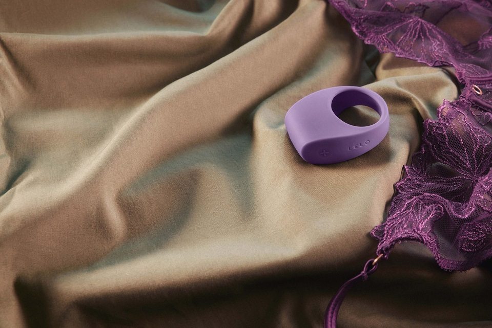 Lelo Tor 3 Nhẫn Rung Tím App Cặp Đôi Điều Khiển Từ Xa