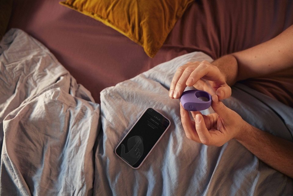 Lelo Tor 3 Nhẫn Rung Tím App Cặp Đôi Điều Khiển Từ Xa