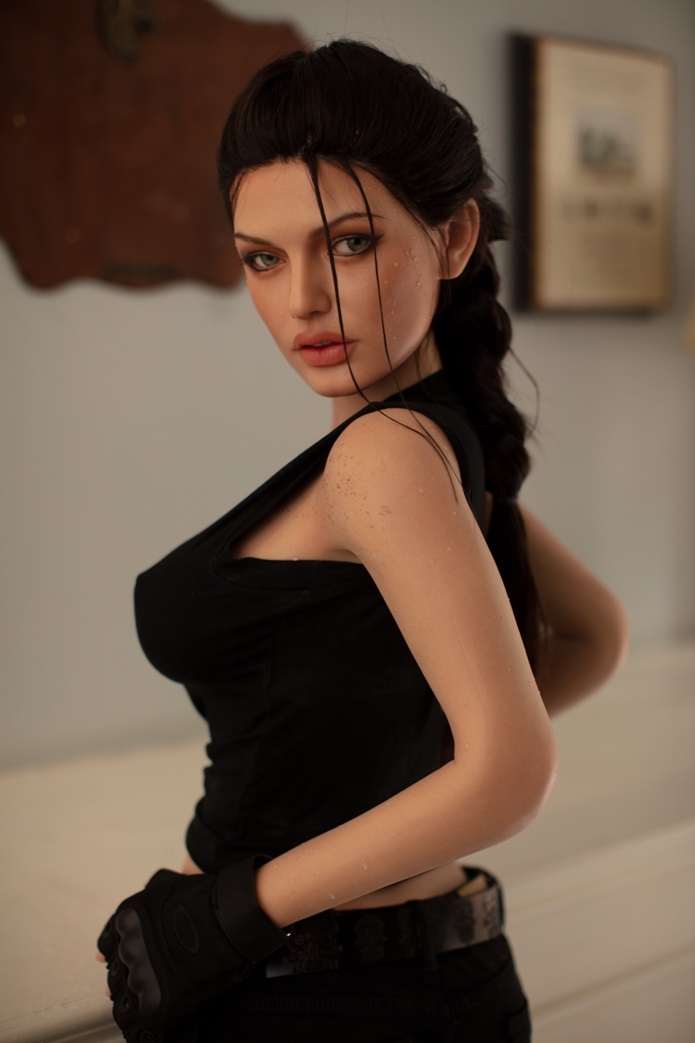 Flora Real Doll 167cm Silicone Mập Mềm
