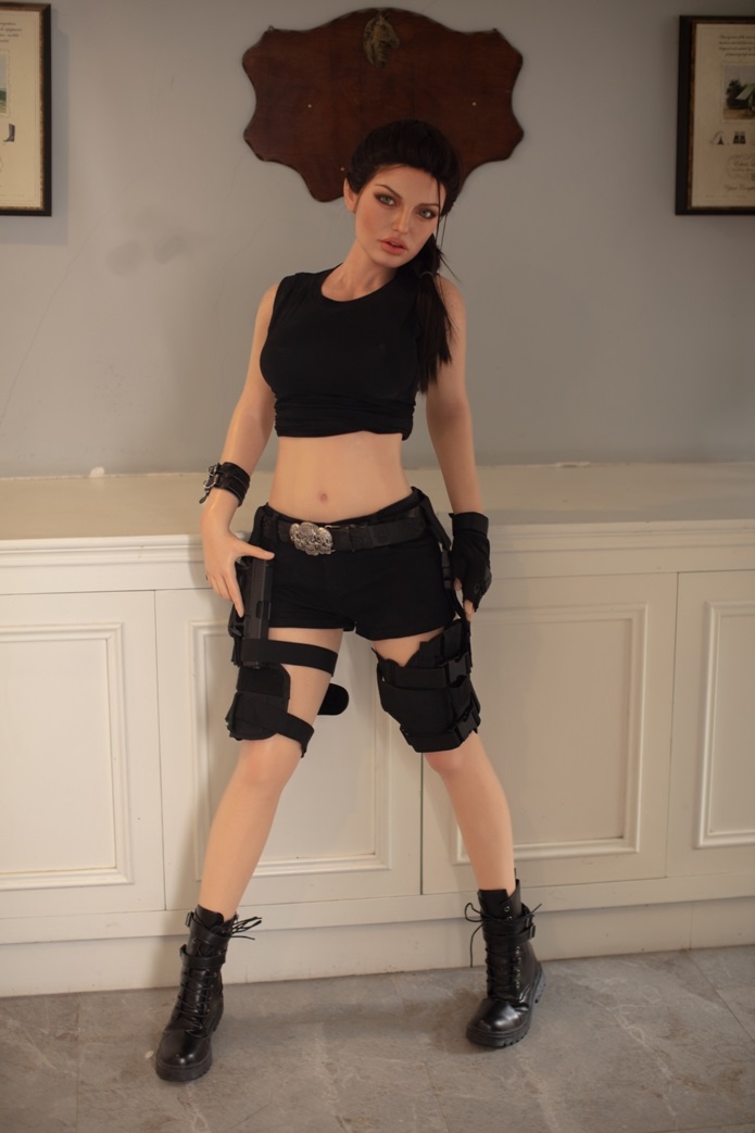 Flora Real Doll 167cm Silicone Mập Mềm