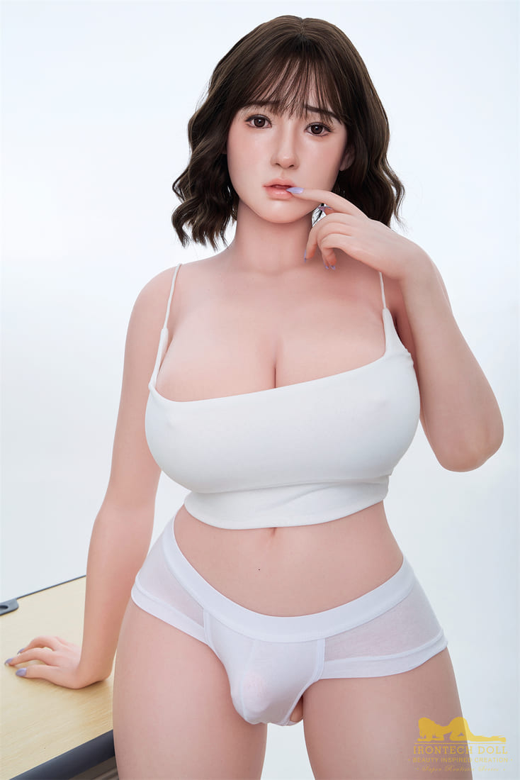 Betty Búp bê tình dục 162cm Irontech Doll chân thực siêu mềm