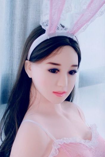 Đồ chơi tình dục Quinta TPE 160cm ngực to mông cong