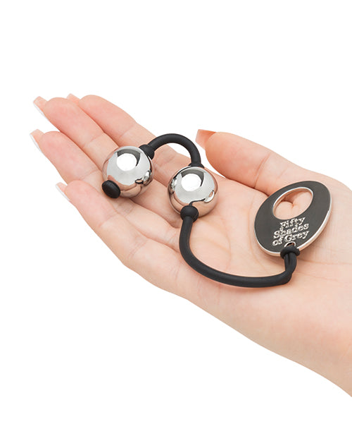 Fifty Shades Inner Goddess kegel balls kim loại bạc pleasure 
