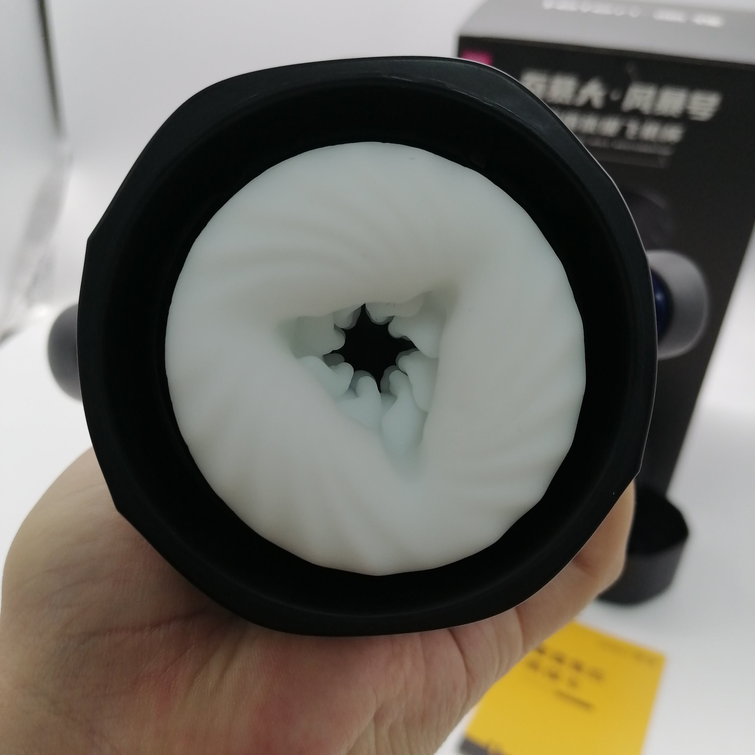 Máy hút Leten Bermuda nam 10 mode siêu mạnh nóng bỏng