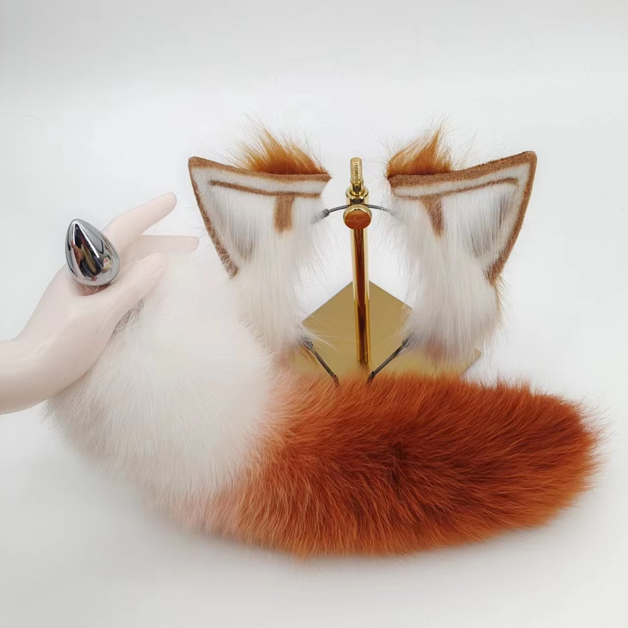 Cosplay Đuôi Cáo Lông Xù Butt Plug Hoang Dã Dã Man