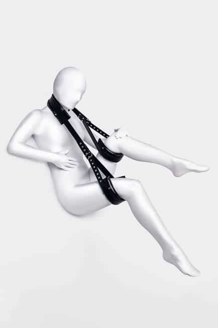 Toyfa Leg Cuffs Da Đen Chặt BDSM Nâng Tầm