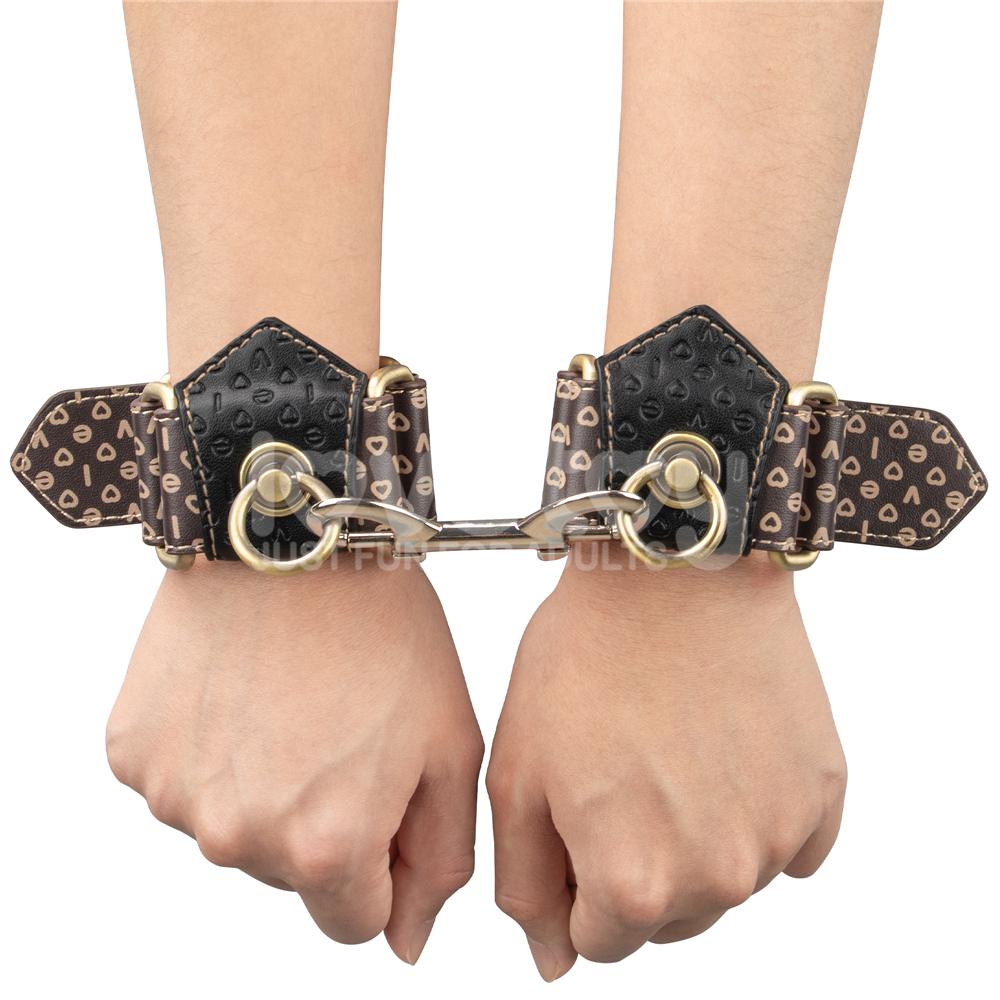 Lovetoy Rebellion Reign còng tay đen bền bỉ gợi tình