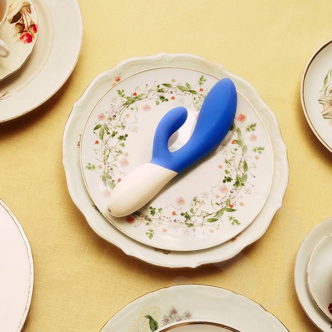 Viбратор thỏ Lelo Ina Wave 2 xanh wave fingering đa chế độ
