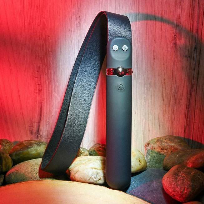 Evolved Spank Me Vibe Đen Strap Rung Mãnh Liệt