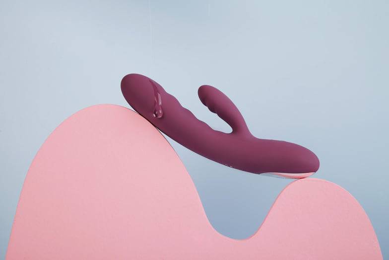Svakom Avery Rabbit Rung Ma Sát Tím 19.5cm Đa Năng
