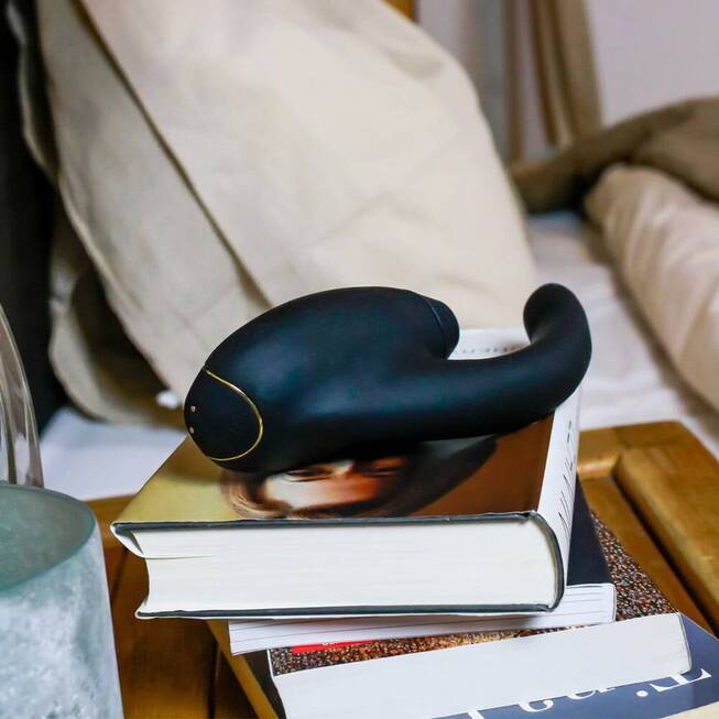 Womanizer InsideOut 19.2cm Hút Sóng Đen Đỉnh Cao