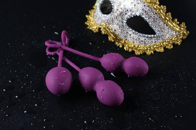 Svakom Nova Ball Vaginal Tím Di Động 3.6cm
