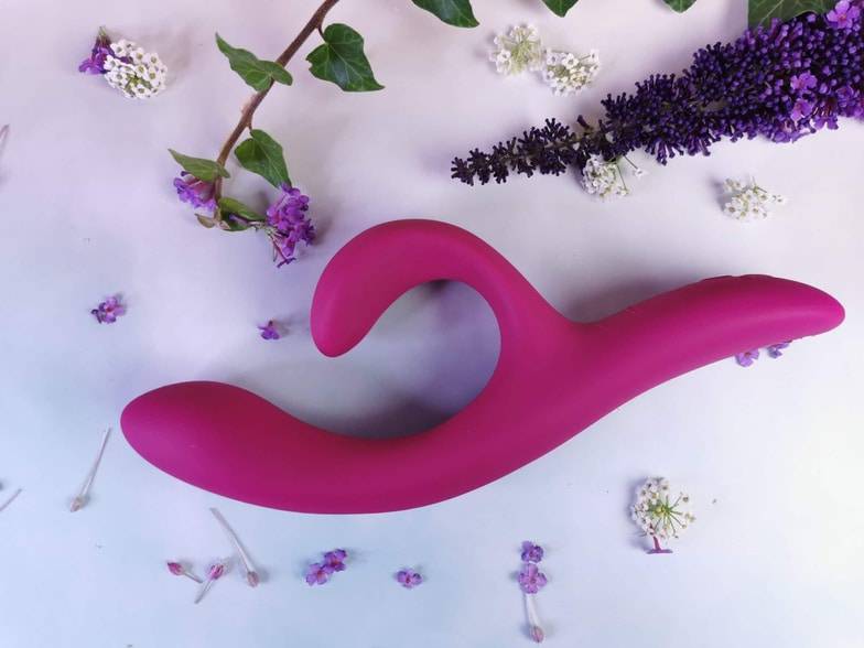 We-Vibe Nova 2 Thỏ Rung App Điều Khiển Xanh Hồng