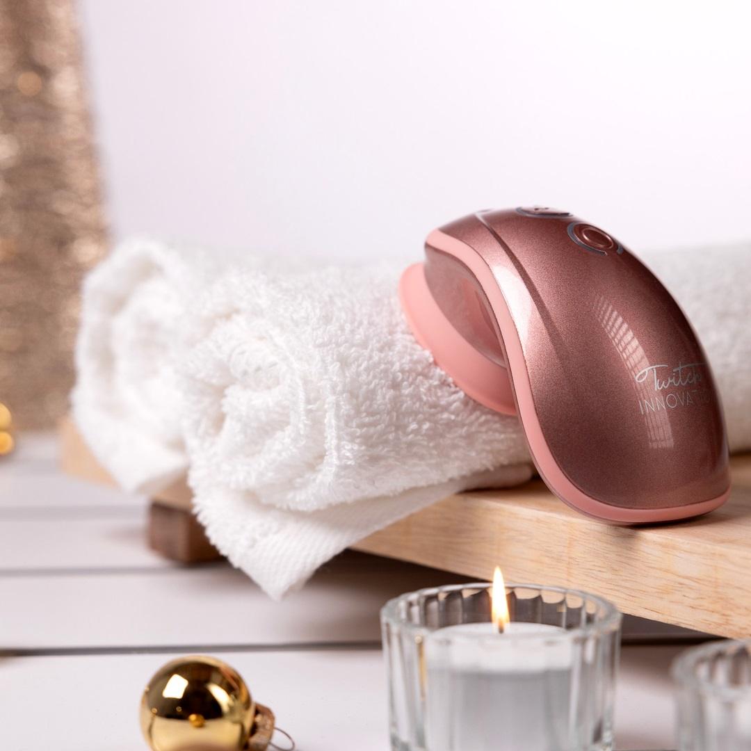 Twitch Rose Gold Hút Liếm, Rung Sướng Cực Mạnh