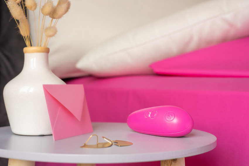 Womanizer Starlet 3 Sucker Clit Hồng Mới Bắt Đầu