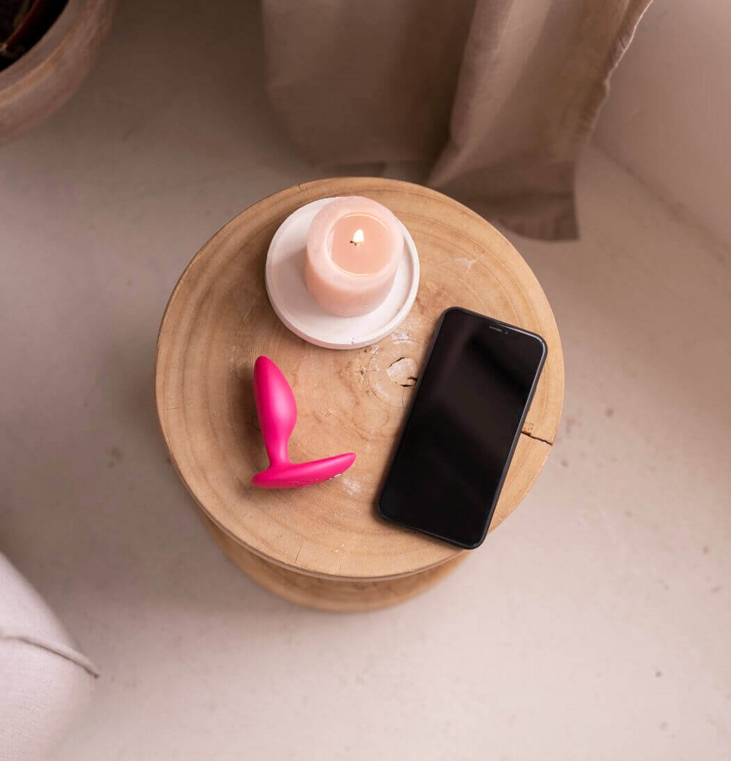 We-Vibe Ditto+ Plug Hồng Remote Hậu Môn Thầm Lặng