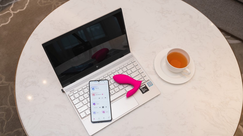 Lovense Flexer quần lót G-spot clit app 3 motor