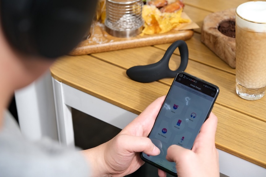 Vòng Dương Lovense Diamo Đen Rung Bluetooth Mạnh