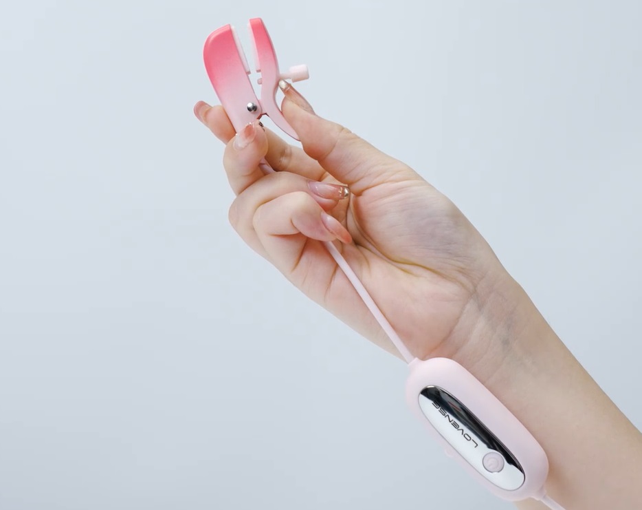 Lovense Gemini Kẹp Vú App Rung Điều Chỉnh